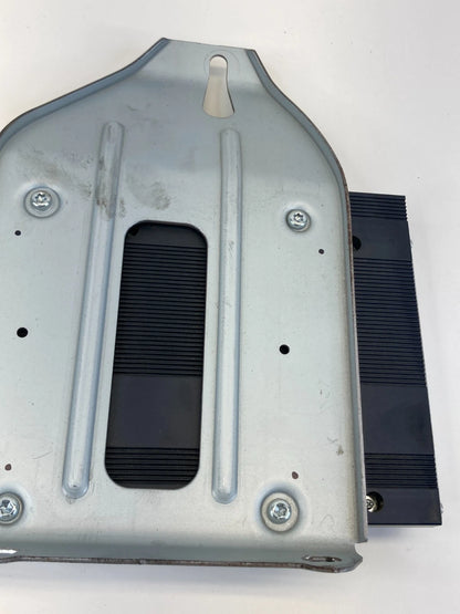 2011-2013 Dodge Durango Radio Audio Amplifier AMP Module 05064533AJ OEM