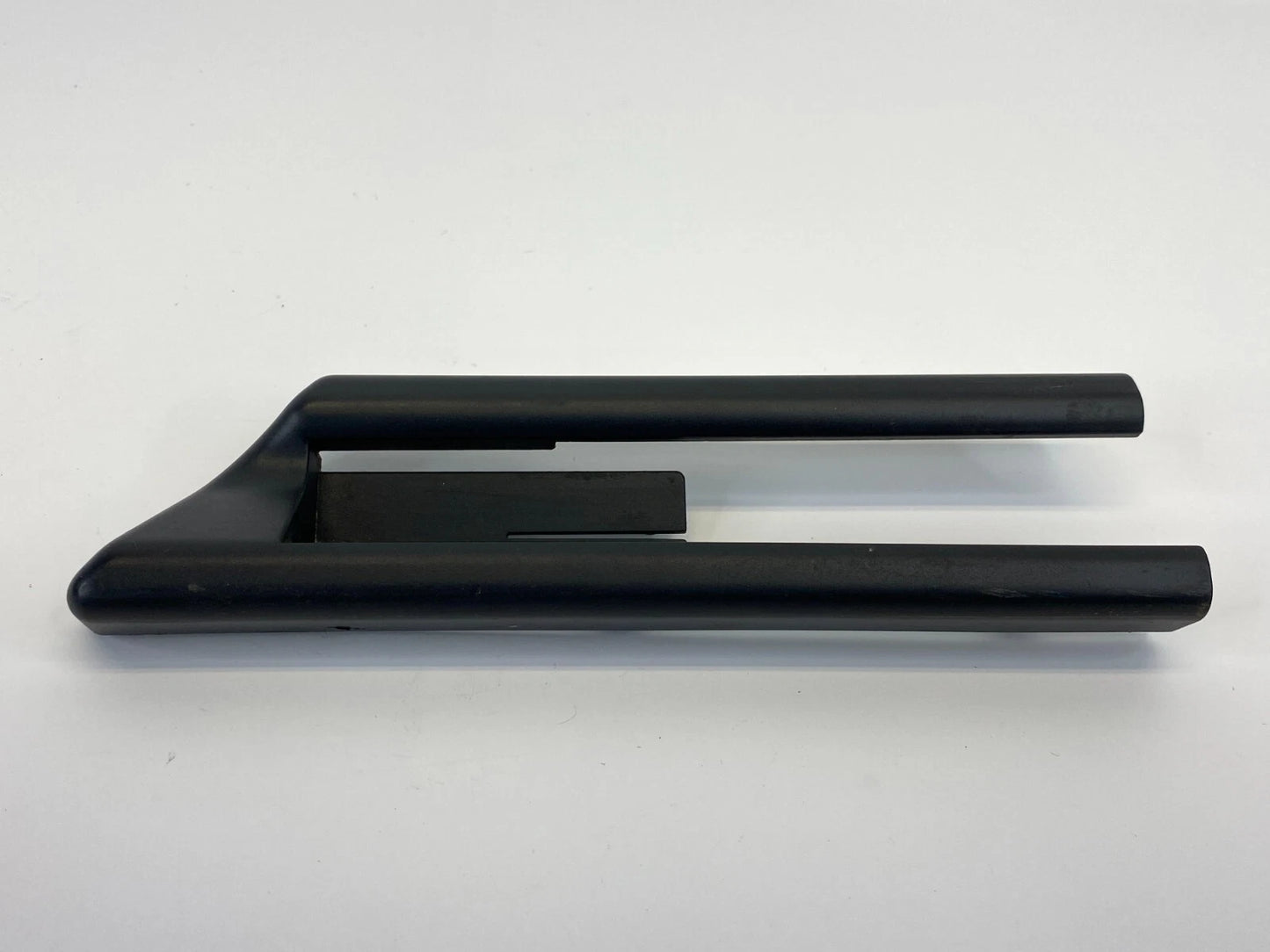 2004-2007 BMW 530I FRONT RIGHT SEAT TRACK RAIL END COVER TRIM CAP 7007704608290