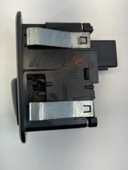 2012-2020 DODGE GRAND CARAVAN REAR RIGHT DOOR WINDOW CONTROL SWITCH 68110869AA