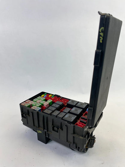 2004-2011 LINCOLN TOWN CAR 4.6L ENGINE FUSE RELAY BOX JUNCTION POWER MODULE OEM
