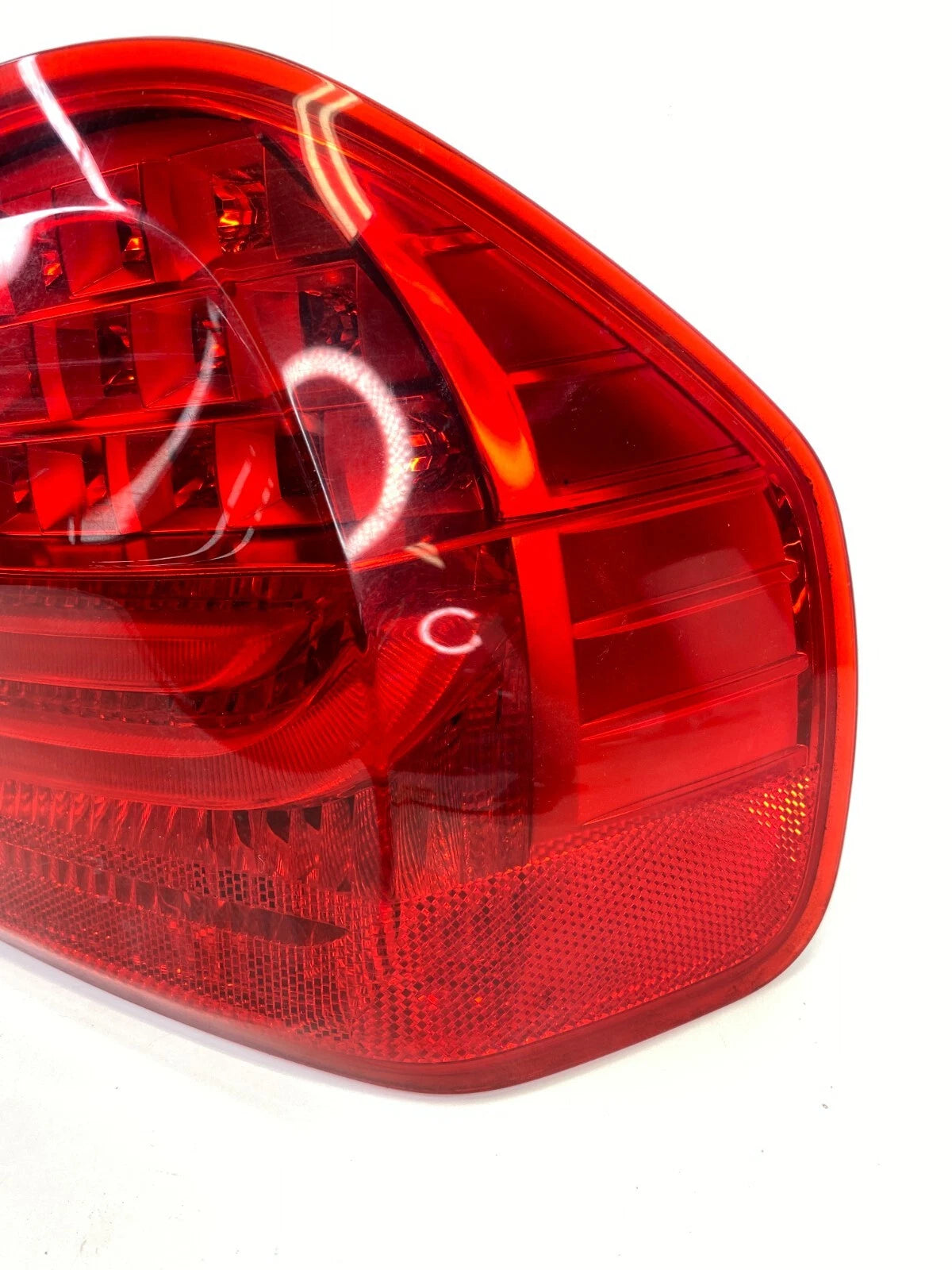 2009-2011 BMW 328I 328I XDRIVE REAR RIGHT OUTER TAIL LIGHT TAILLIGHT 7289430 OEM