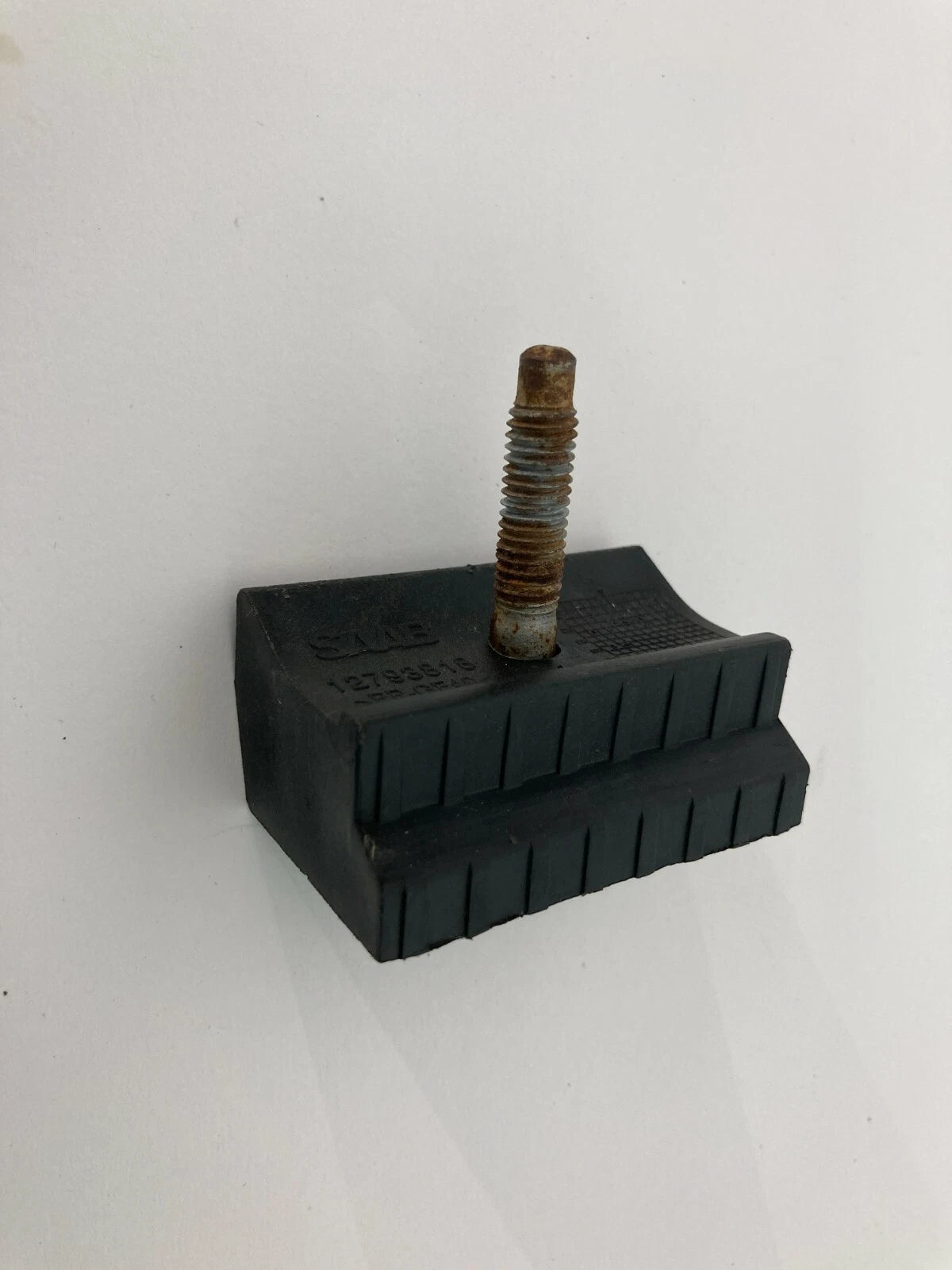 2003-2011 SAAB 9-3 93 BATTERY HOLDER HOLD DOWN RETAINER 12793818 OEM