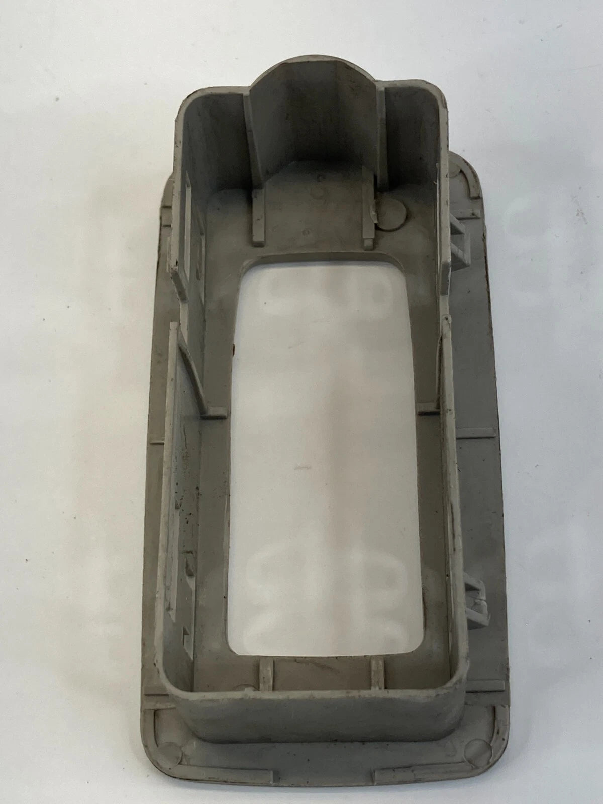 2006 2007 CHRYSLER 300 REAR RIGHT SIDE DOOR WINDOW SWITCH COVER BEZEL 1052530AB