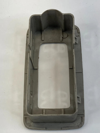 2006 2007 CHRYSLER 300 REAR RIGHT SIDE DOOR WINDOW SWITCH COVER BEZEL 1052530AB