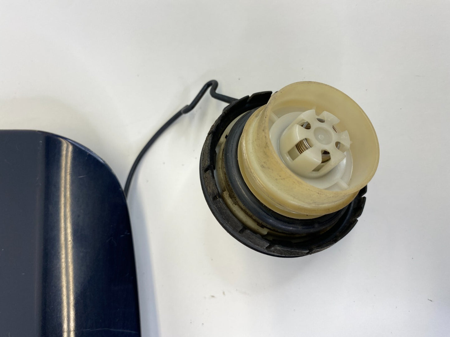 2006-2014 Lexus IS250 Fuel Filler Tank Door Gas Lid Cover W/ Fuel Tank Cap OEM