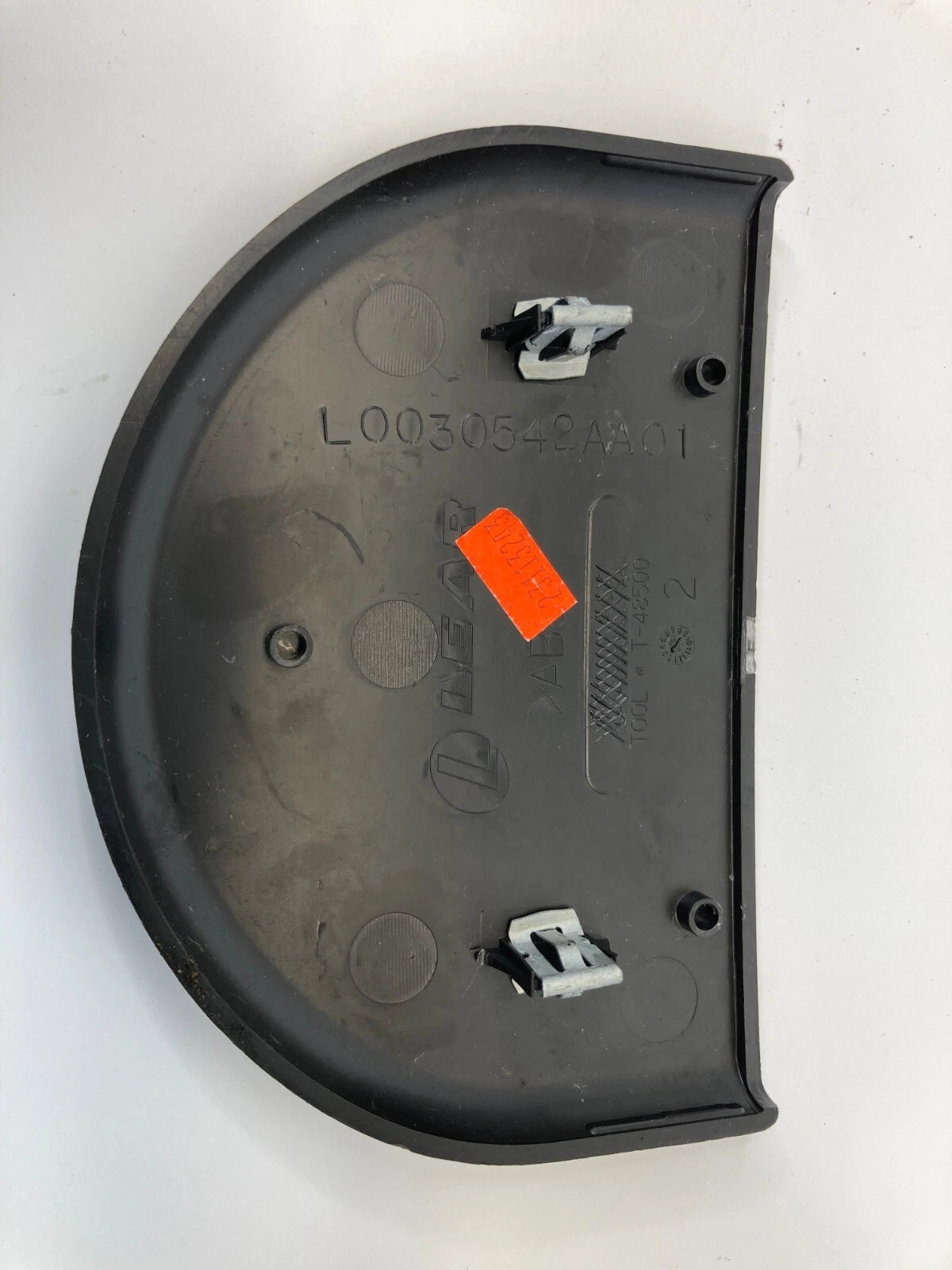 2003-2007 CADILLAC CTS FRONT SEAT RAIL COVER TRIM CAP ASSY L0030542AA01 OEM
