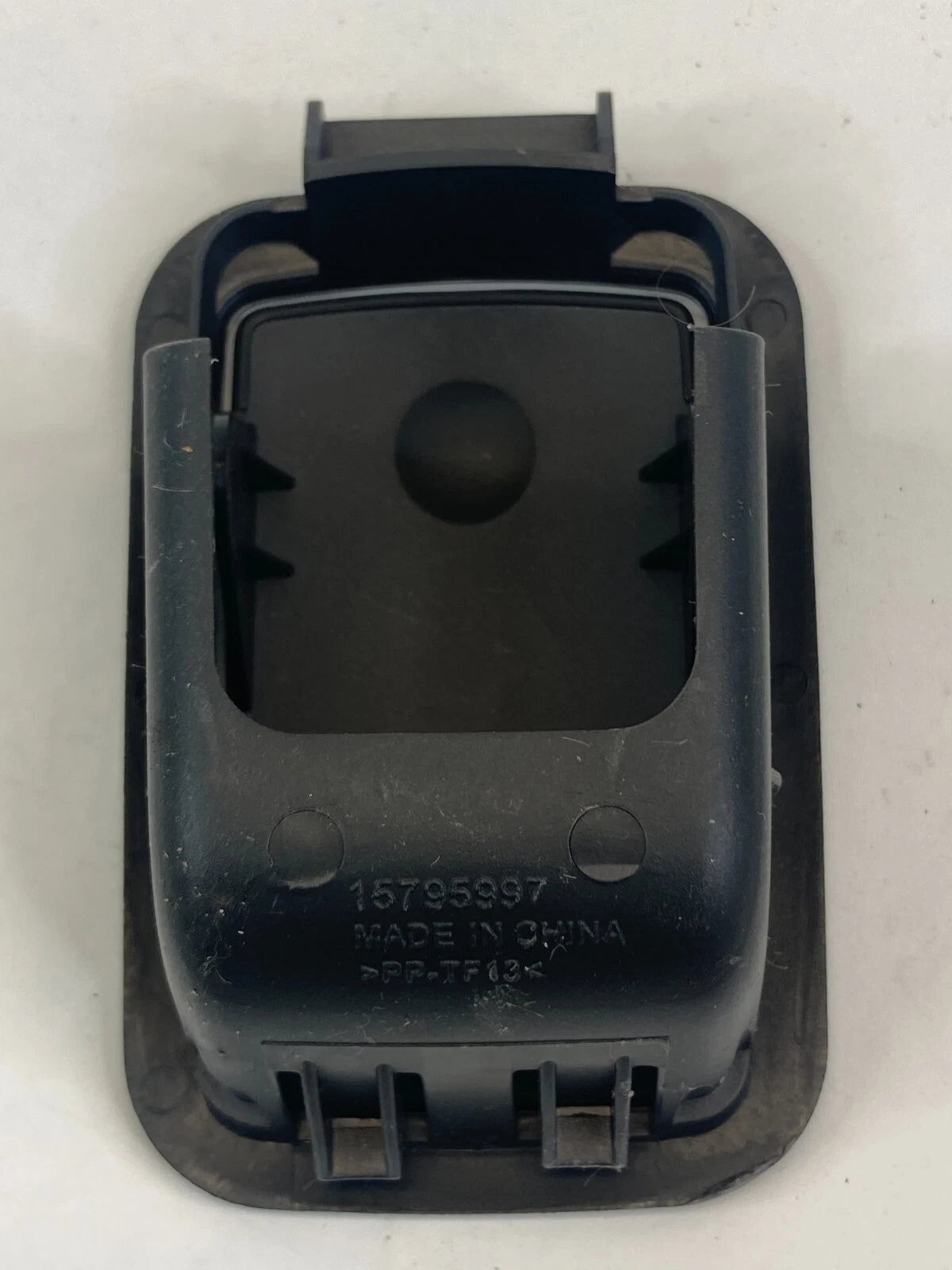 2011-2017 BUICK REGAL SEAT CHILD ANCHOR HOLE TRIM COVER CAP TRIM 15795997 OEM