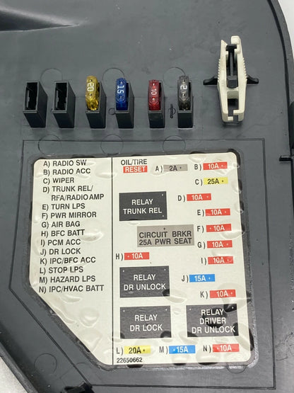 99-04 OLDSMOBILE ALERO DASH LEFT SIDE FUSE BOX ACCESS LID COVER TRIM 22616269