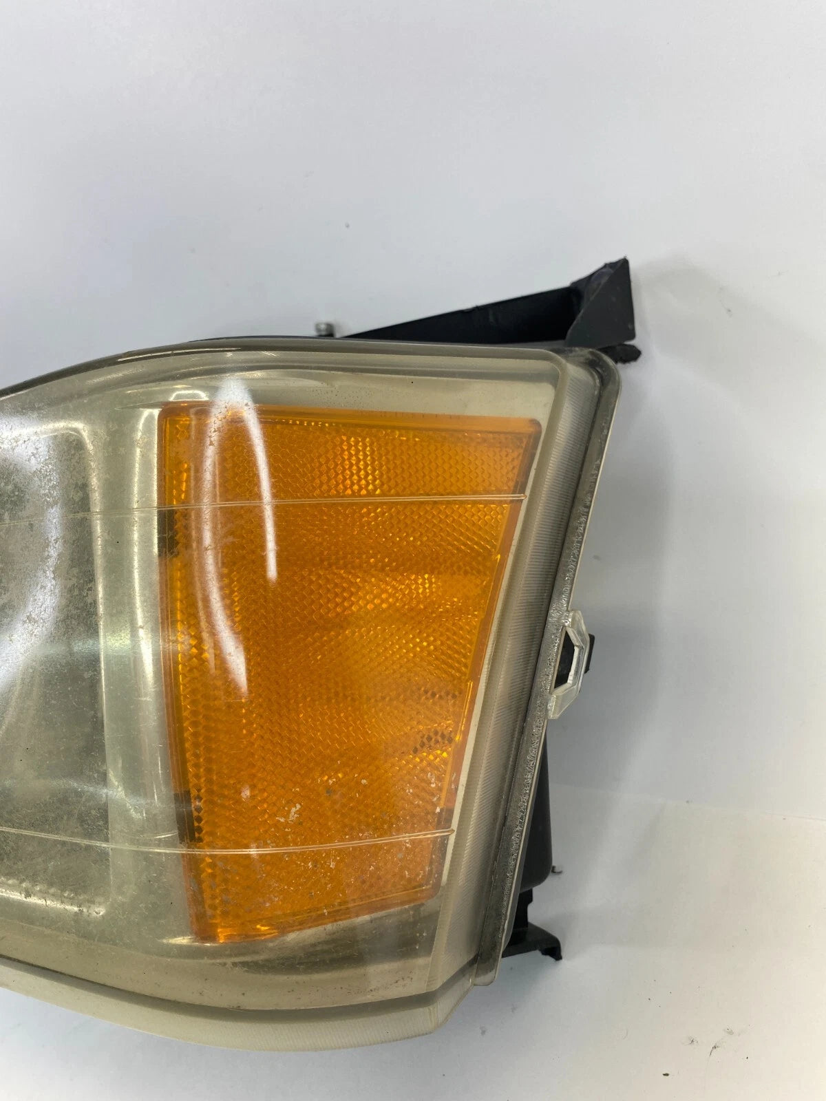 2004-2012 CHEVROLET COLORADO DRIVER LEFT FRONT HEADLIGHT HEADLAMP LENS OEM