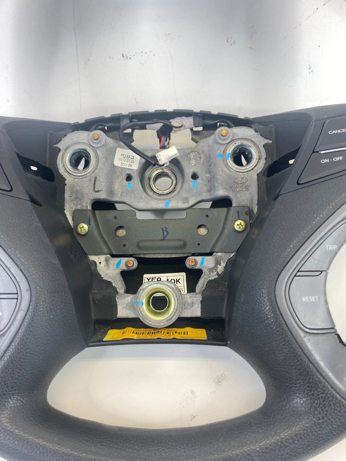 2012 2013 Hyundai Sonata Steering Wheel Audio & Cruise Control Switch 561103Q150