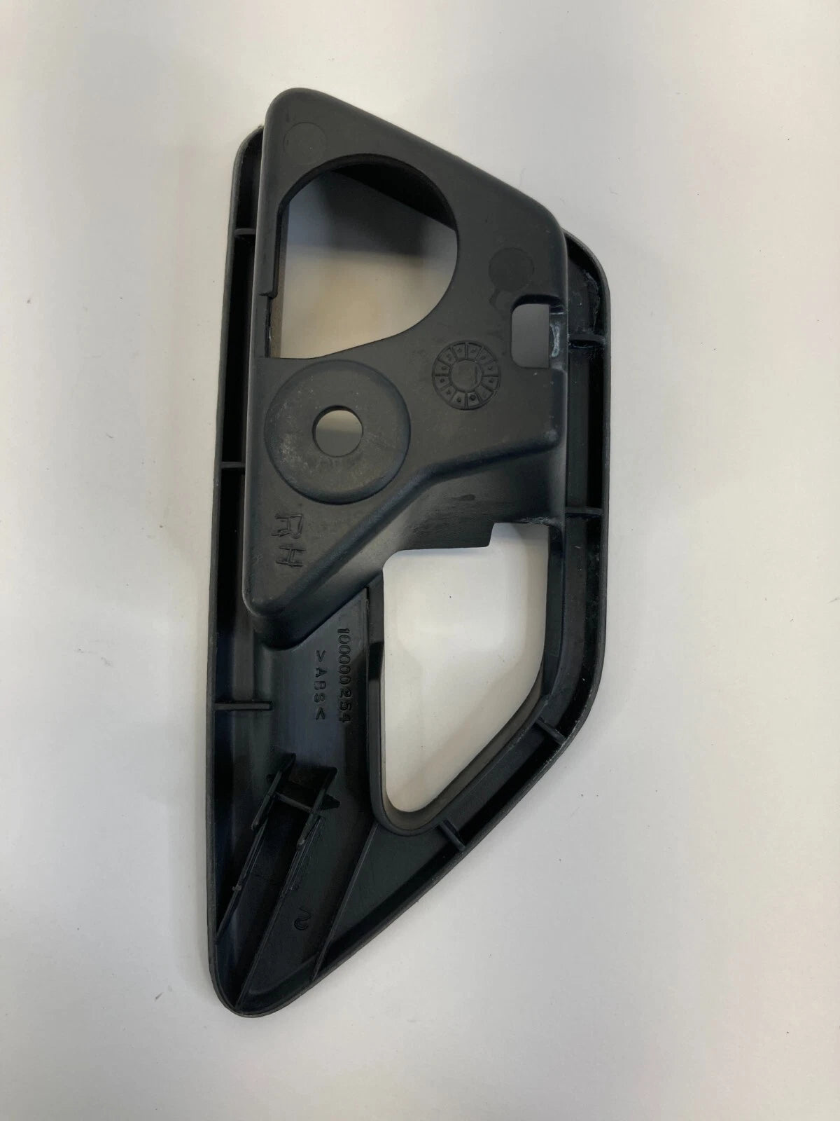 2009 2010 DODGE JOURNEY REAR RIGHT INTERIOR DOOR HANDLE BEZEL 100000254 OEM