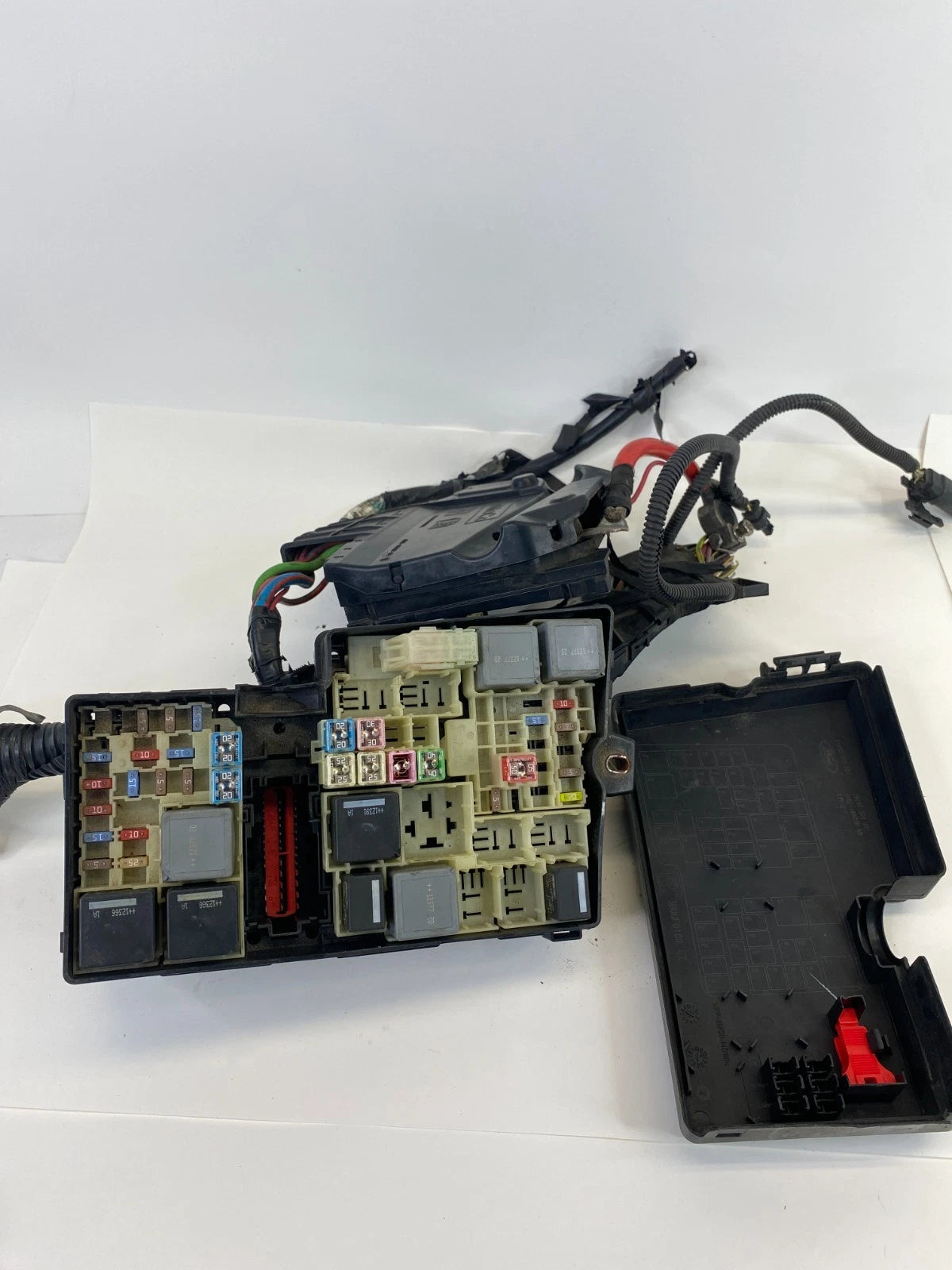 2013-2016 Ford Escape 2.5L AT Fuse Box Relay Module Junction Block CV6T-14K733