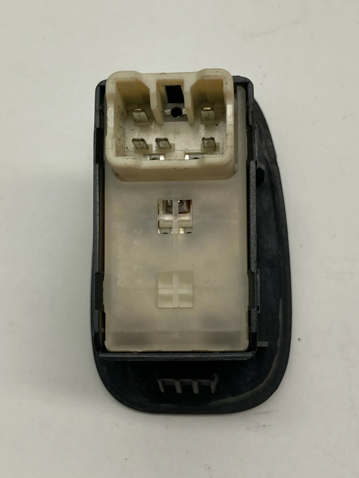 2000 2001 2002 HYUNDAI ACCENT REAR RIGHT SIDE DOOR WINDOW CONTROL SWITCH OEM