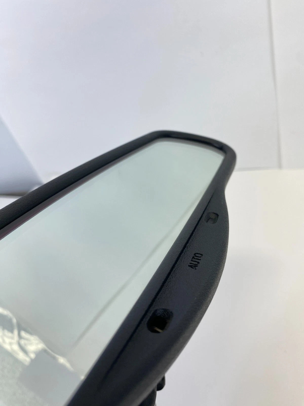 2000-2011 LINCOLN NAVIGATOR INTERIOR REAR VIEW MIRROR AUTO DIM OEM E11015306
