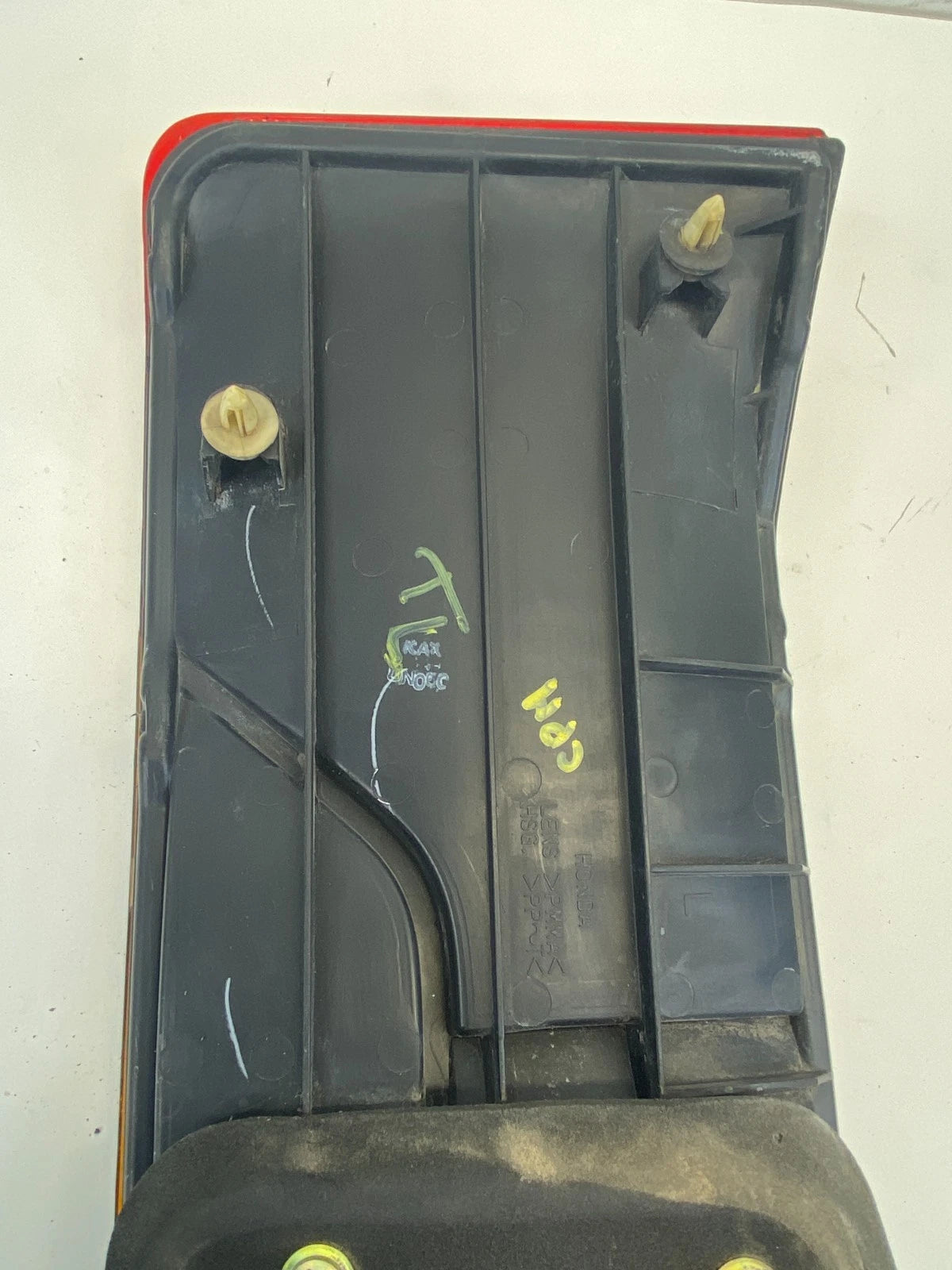 2002 2003 2004 HONDA ODYSSEY REAR LEFT DRIVER OUTER TAILLIGHT LAMP OEM