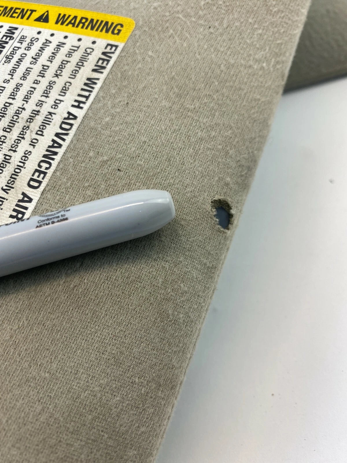 03-06 YUKON ESCALADE TAHOE W SUNROOF LEFT & RIGHT SUNVISOR SUN VISOR SET