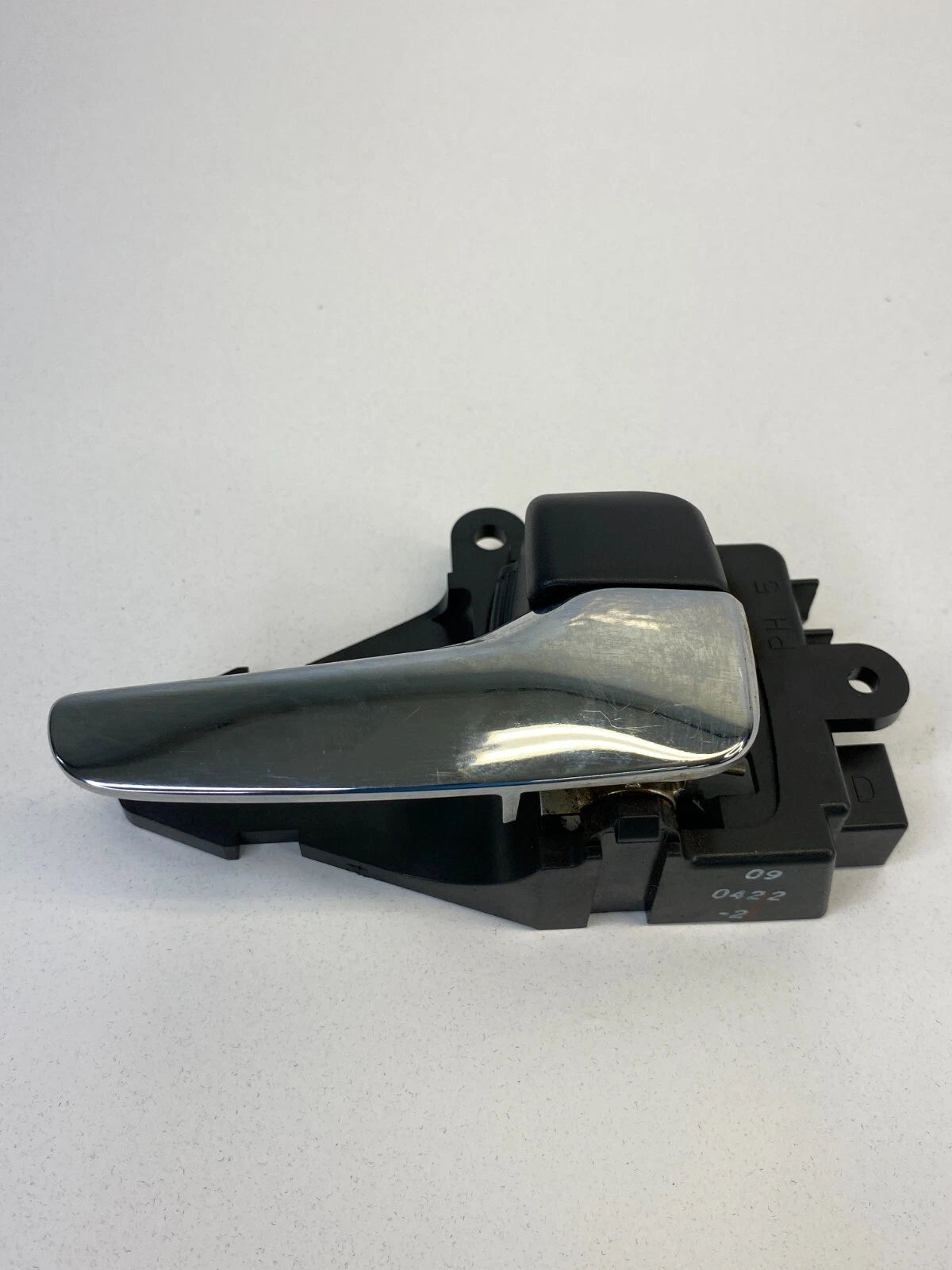 2007-2013 MITSUBISHI OUTLANDER REAR RIGHT SIDE INTERIOR DOOR HANDLE ASSEMBLY OEM