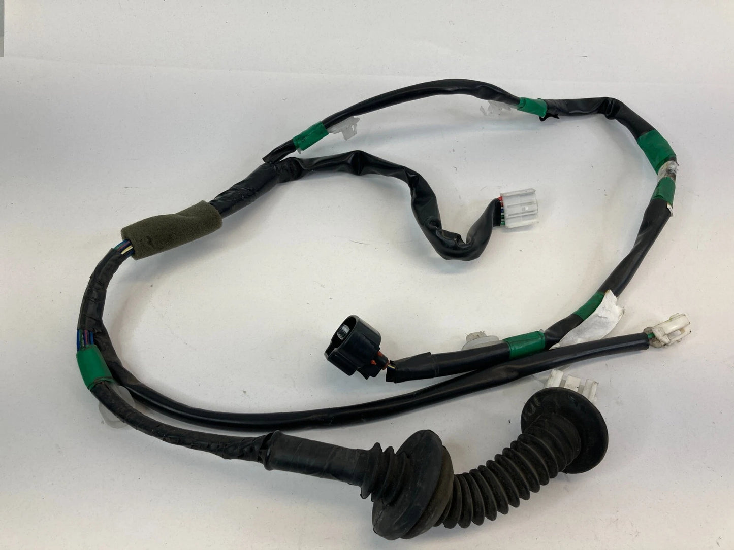 1997-2001 TOYOTA CAMRY SEDAN REAR RIGHT DOOR WIRE HARNESS CABLE 82153-AA020-L