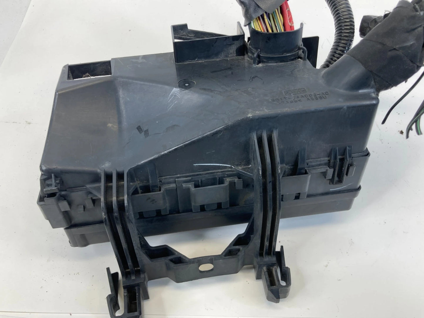 2009-2012 FORD FLEX UNDER HOOD FUSE RELAY BOX POWER CENTER 8G1T-14A003-AC OEM