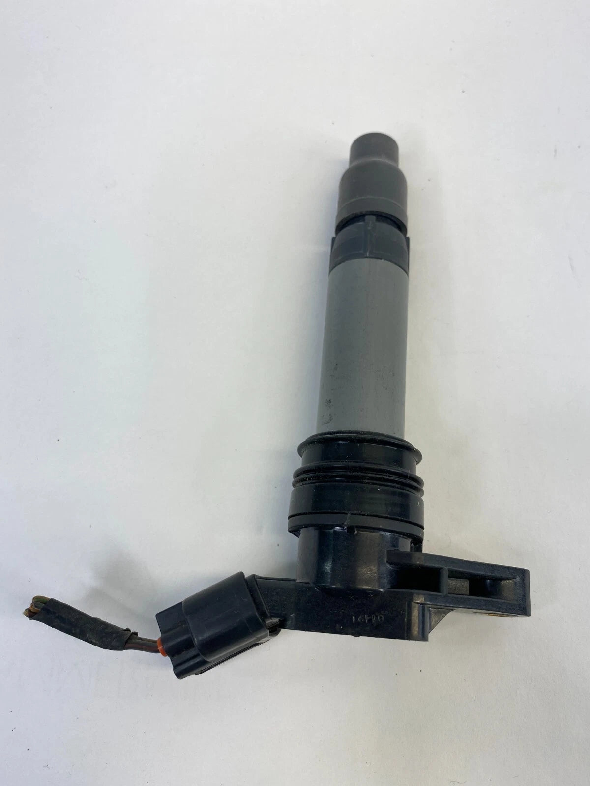 2008-2015 VOLVO XC70 3.2L L6 A/T ENGINE IGNITION COIL IGNITER ASSEMBLY OEM