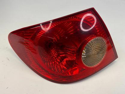 2005-2008 TOYOTA COROLLA SEDAN REAR LEFT SIDE OUTER TAILLIGHT TAILLIGHT LAMP OEM