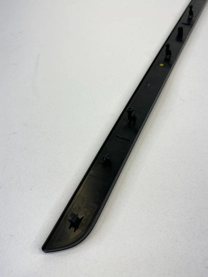 2005-2010 VOLKSWAGEN JETTA FRONT LEFT DOOR PANEL TRIM MOLDING 1K4-867-439 OEM