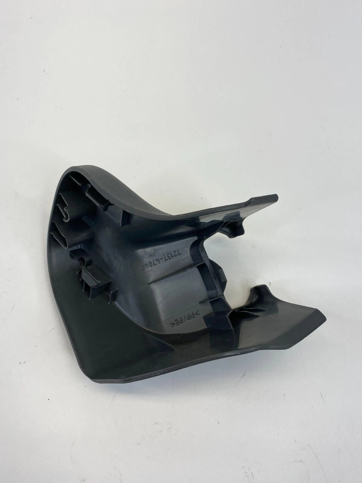 2010-2015 TOYOTA PRIUS FRONT RIGHT SEAT TRACK END COVER END CAP TRIM 72137-47040
