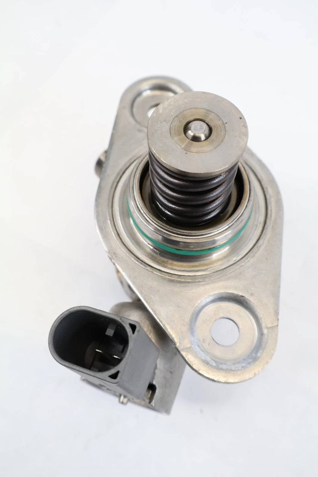 2012-2016 MERCEDES-BENZ E350 C350 GLK350 HIGH PRESSURE FUEL PUMP A-276-070-06-01