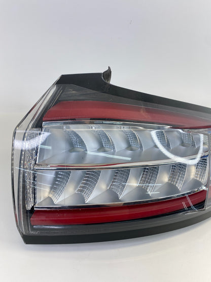 2015-2018 Ford Edge Rear Outer Quarter Panel Right Taillight Tail Light Lamp