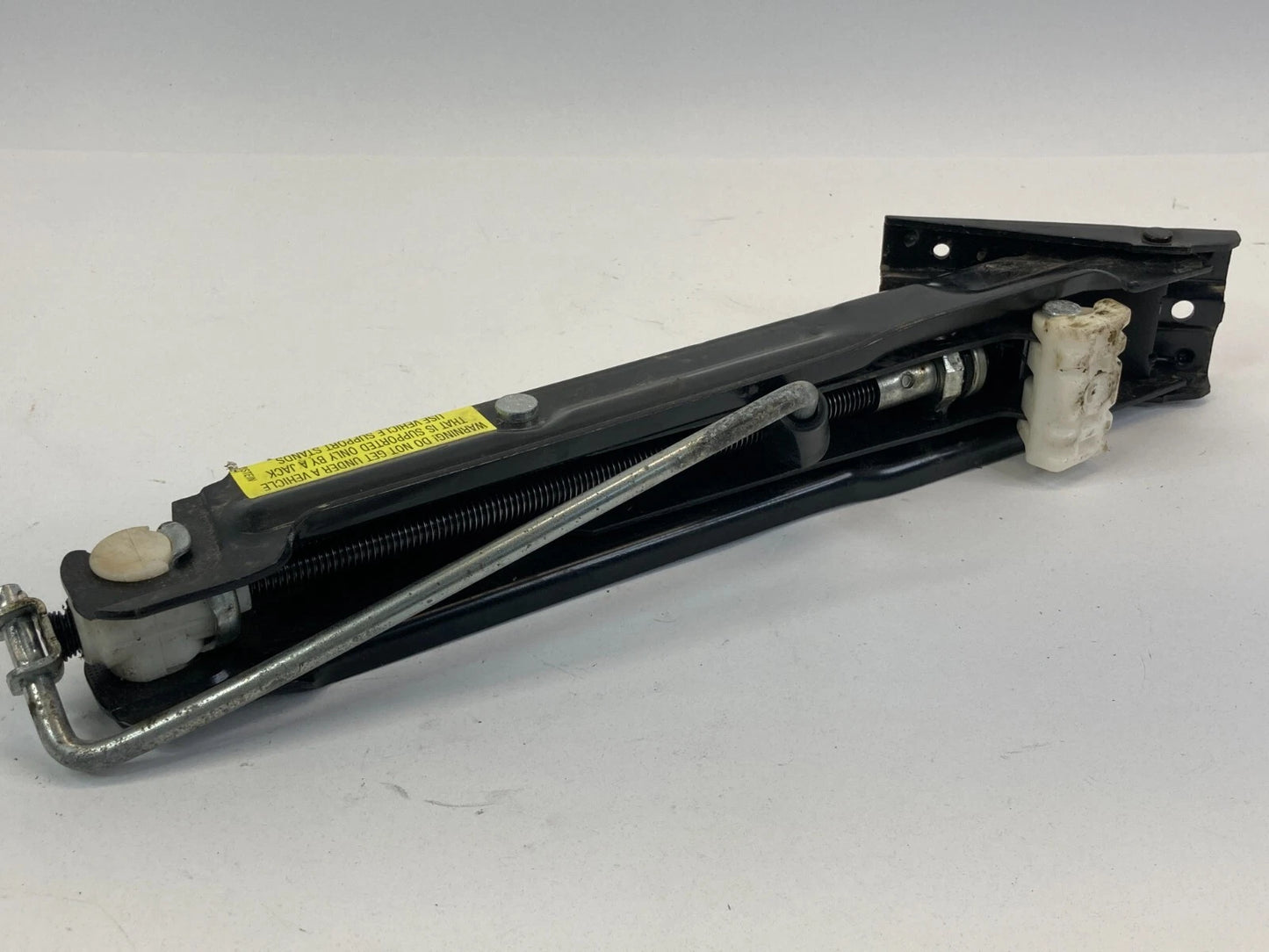 2006-2011 MERCEDES-BENZ ML 350 EMERGENCY JACK LIFT & TOOL KIT A164-899-00-54