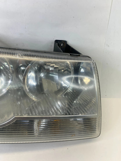 05-10 CHRYSLER 300 FRONT RIGHT PASSENGER SIDE HEADLIGHT HEADLAMP HALOGEN OEM