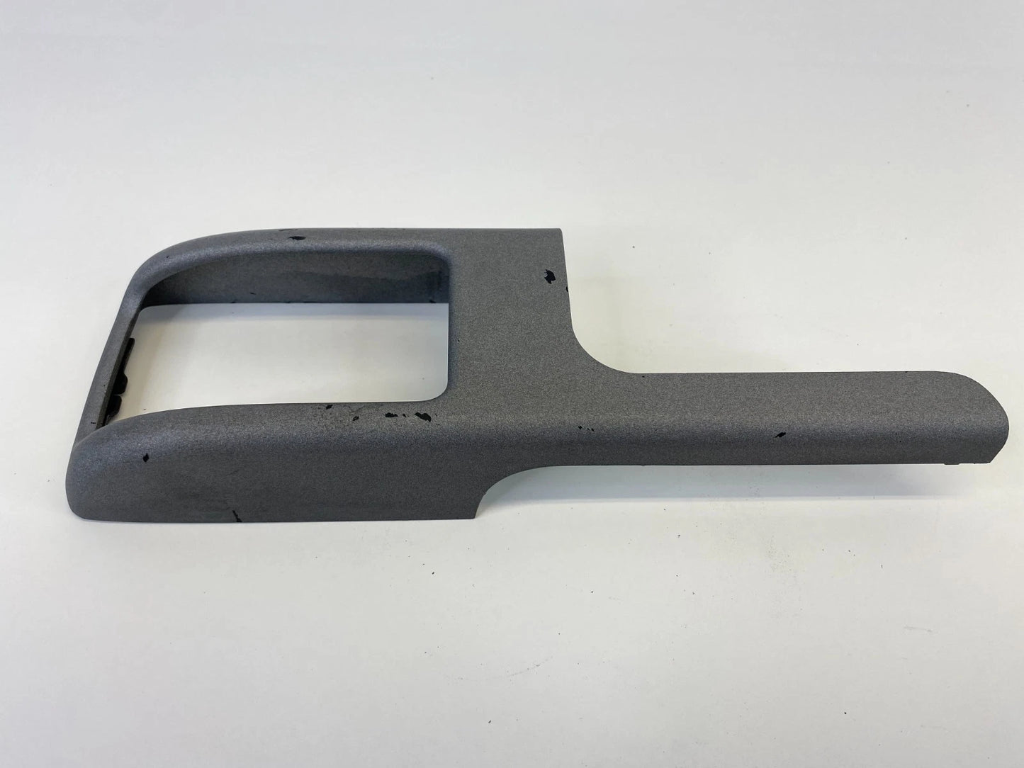 2003-2006 RANGE ROVER FRONT RIGHT SIDE INTERIOR DOOR HANDLE COVER TRIM BEZEL OEM