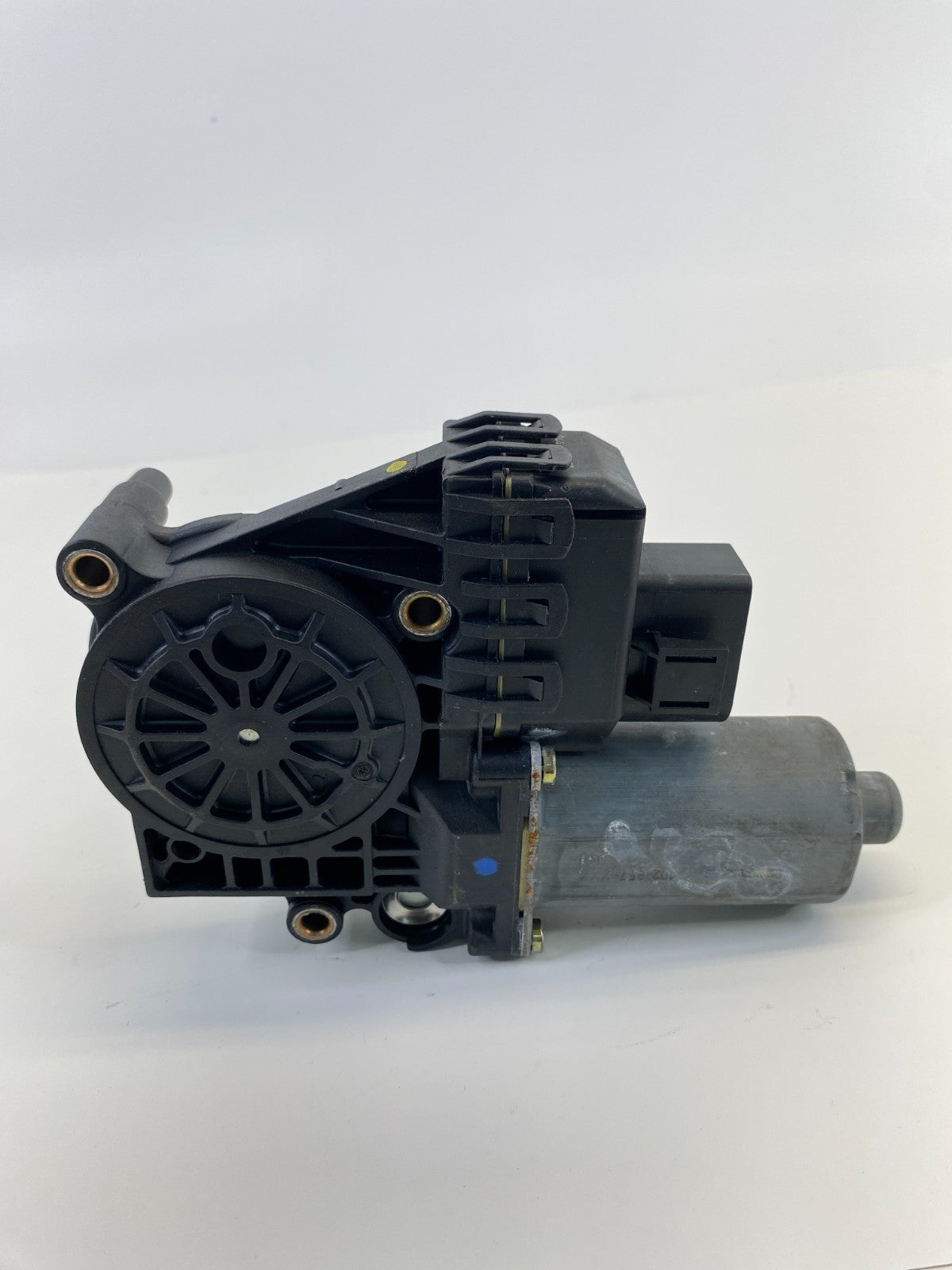 1998-2004 Audi A6 Quattro Rear Right Side Door Power Window Motor 0130821785 OEM