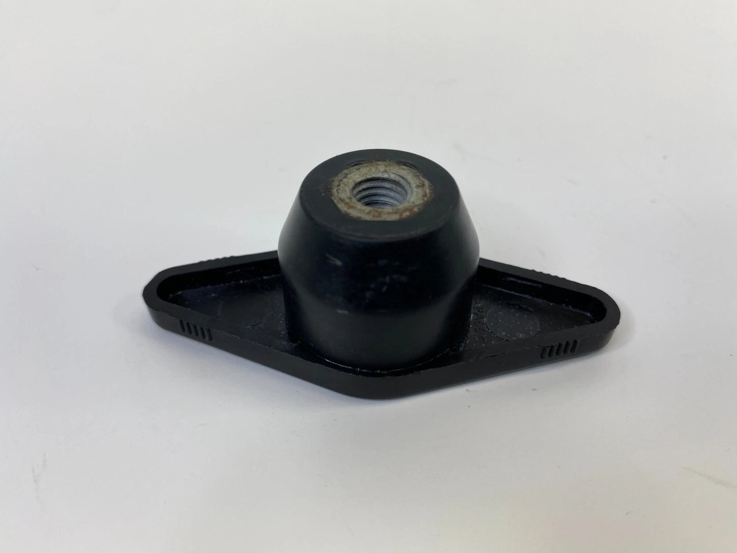 2003-2006 FORD EXPEDITION SPARE TIRE HOLD DOWN RETAINER WING NUT OEM