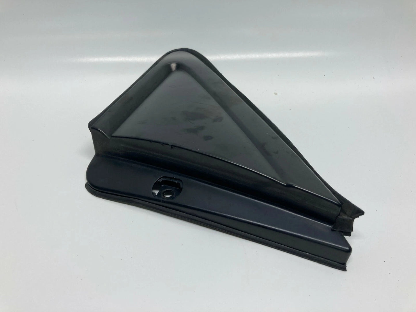 99-04 HONDA ODYSSEY FRONT LEFT FENDER EXTERIOR CORNER COVER TRIM 75495S0XAA000