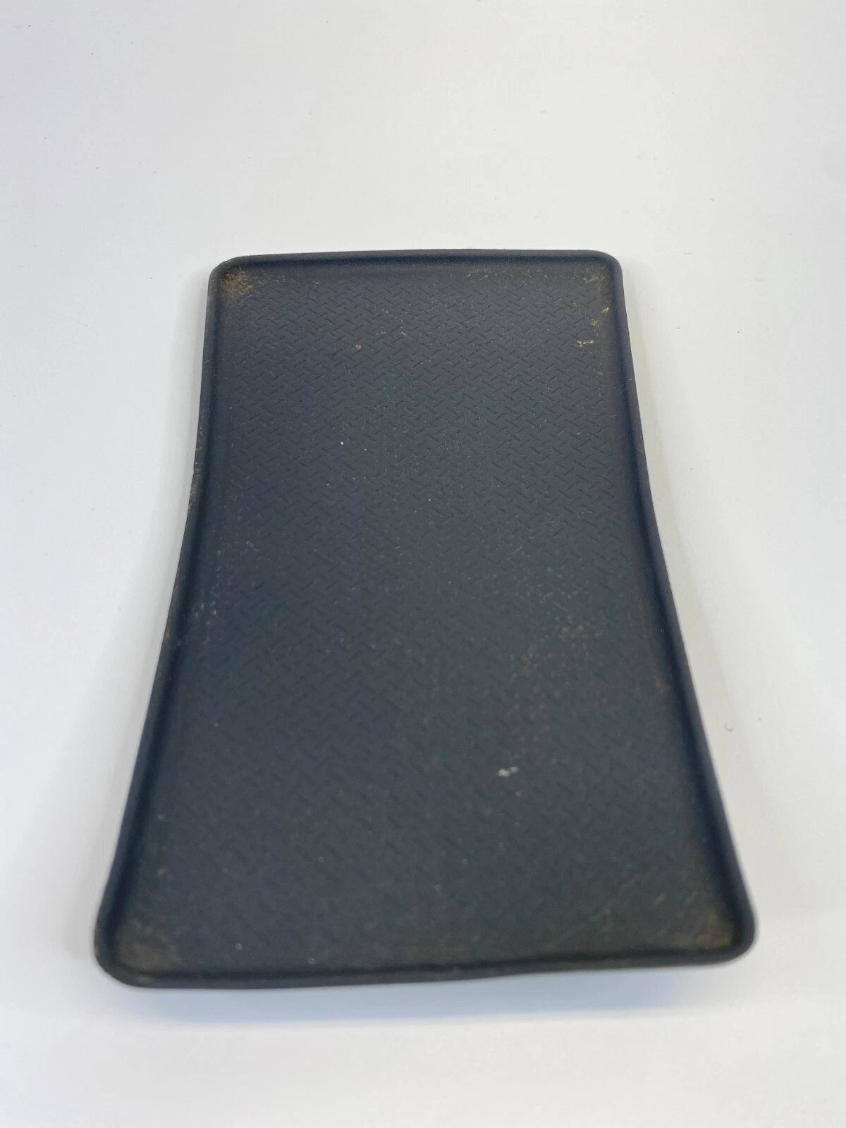 2007 2008 2009 HYUNDAI SANTA FE CENTER CONSOLE INSERT MAT RUBBER 84692-2B002 OEM