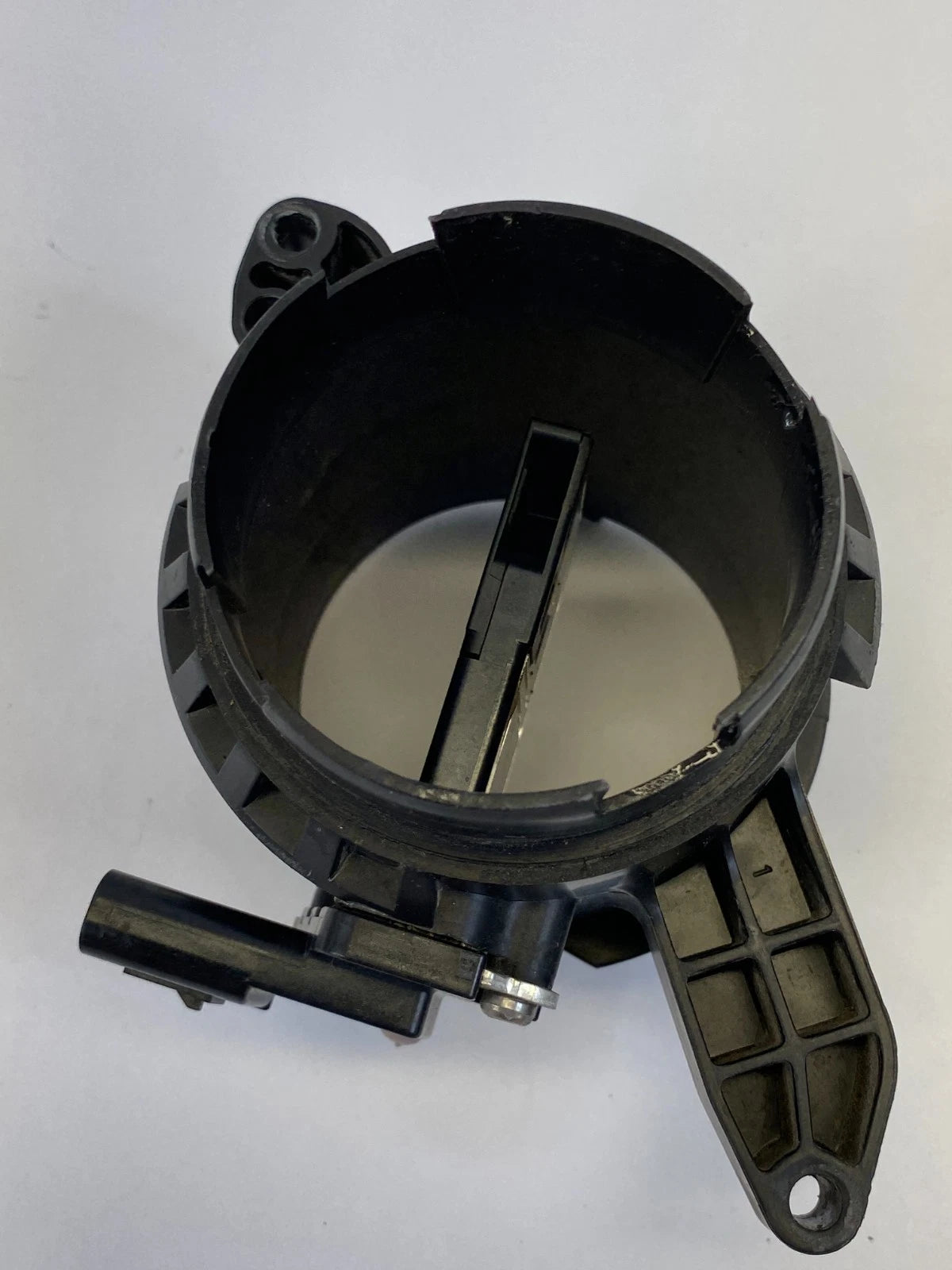 2012-2018 FORD FOCUS 2.0L MASS AIR FLOW MAF SENSOR TUBE HOUSING OEM BV61-9B642-A