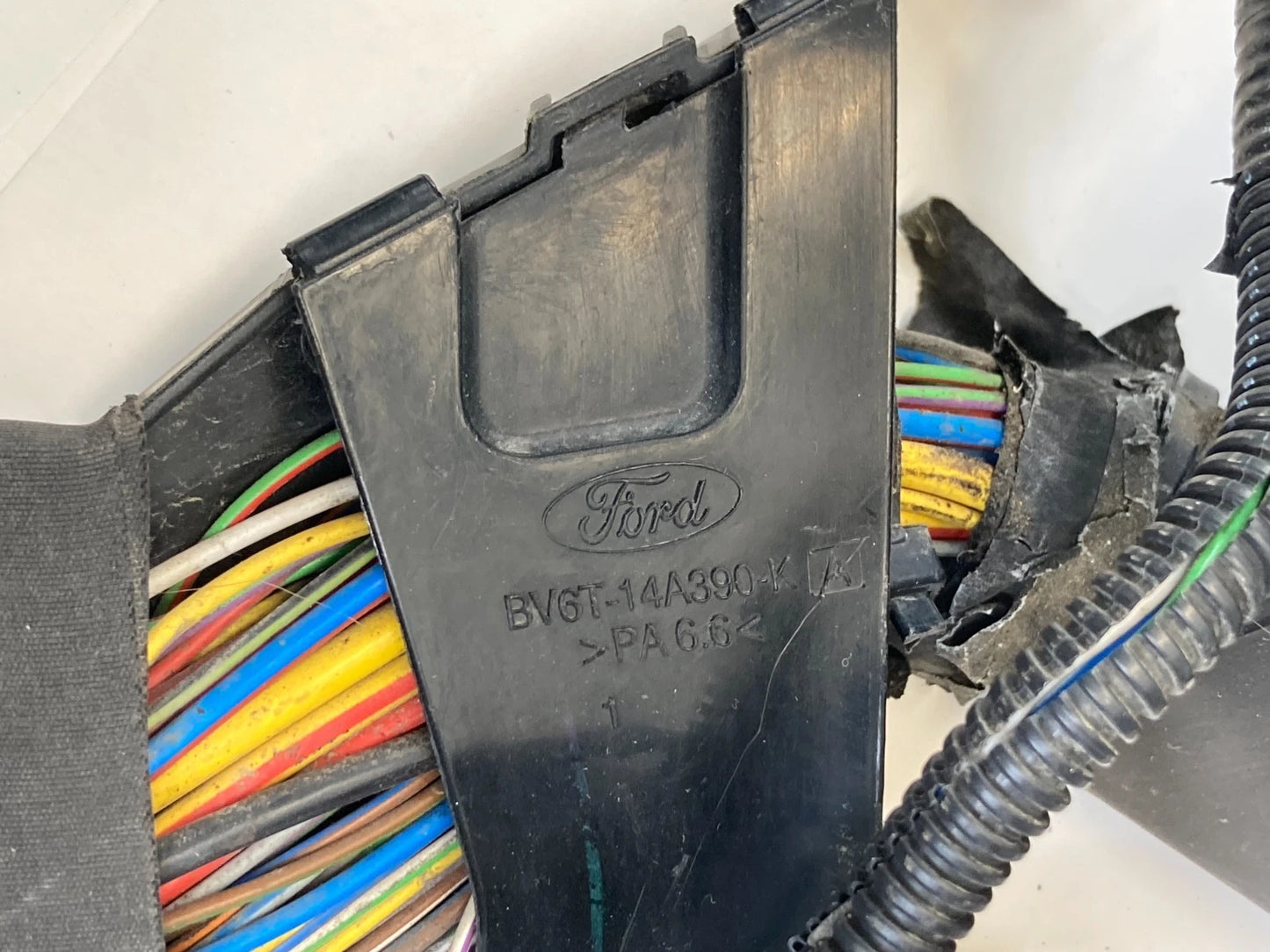 2014 FORD FOCUS HATCHBACK 2.0L A/T POWER DISTRIBUTION FUSEBOX DM5T14K733AC2