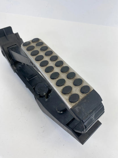 2007-2014 MERCEDES-BENZ CL550 5.5L GAS ACCELERATOR THROTTLE PEDAL TRAVEL SENSOR