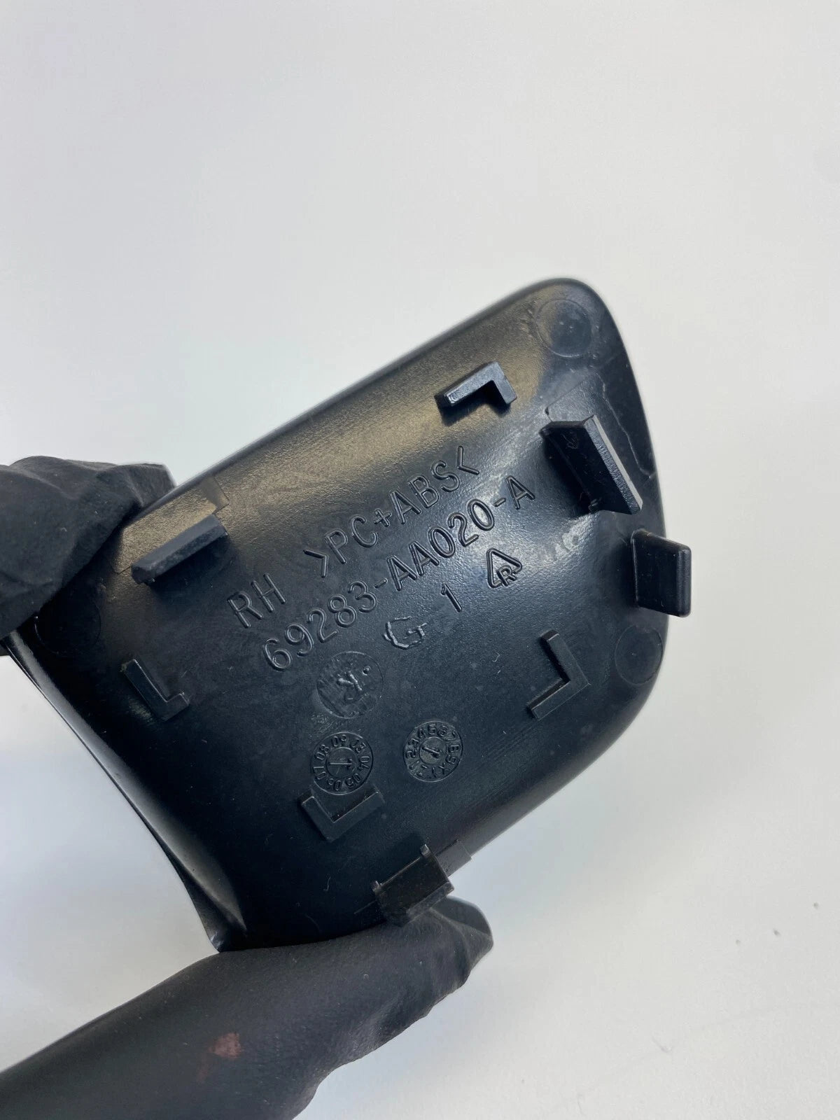 2004-2006 LEXUS RX330 FRONT RIGHT INNER DOOR PLUG SCREW COVER TRIM 69283-AA020-A