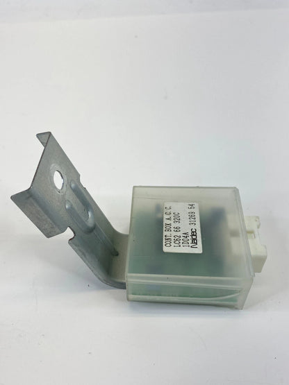 2000 2001 MAZDA MPV VAN AUTO CRUISE CONTROL BOX MODULE LC62-66-320-C OEM