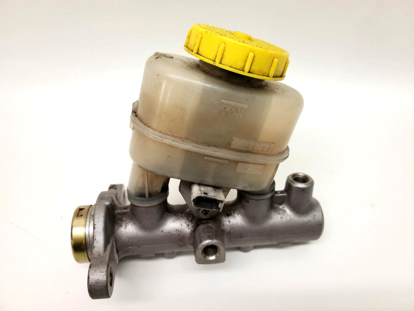 2002 2003 NISSAN MAXIMA BRAKE MASTER CYLINDER W/ FLUID RESERVOIR TANK BOTTLE OEM