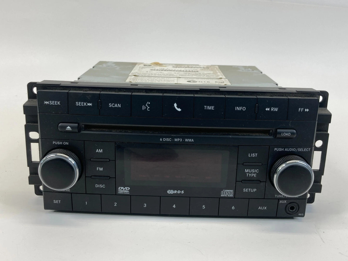 2009 2010 Volkswagen Routan Radio Receiver AM/FM CD Assembly 68050442AC OEM