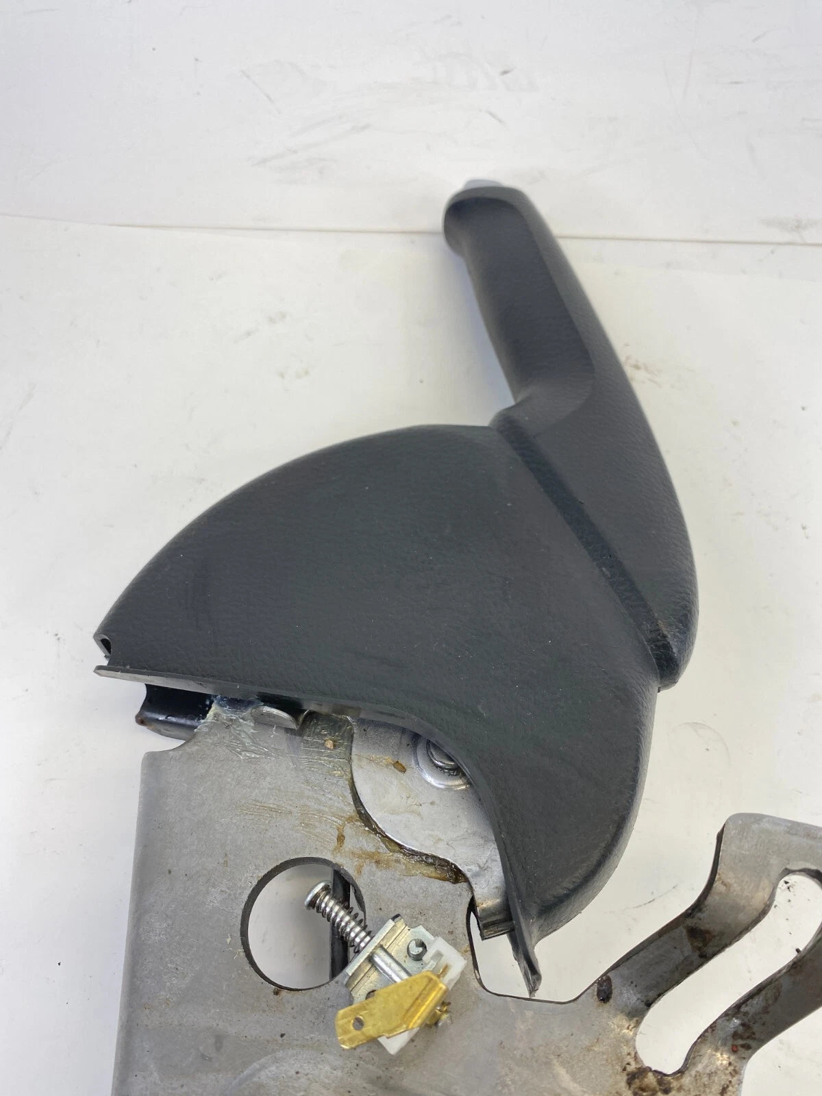 2010 2011 HONDA ACCORD CROSSTOUR 08-12 ACCORD EMERGENCY PARKING BRAKE HANDLE OEM