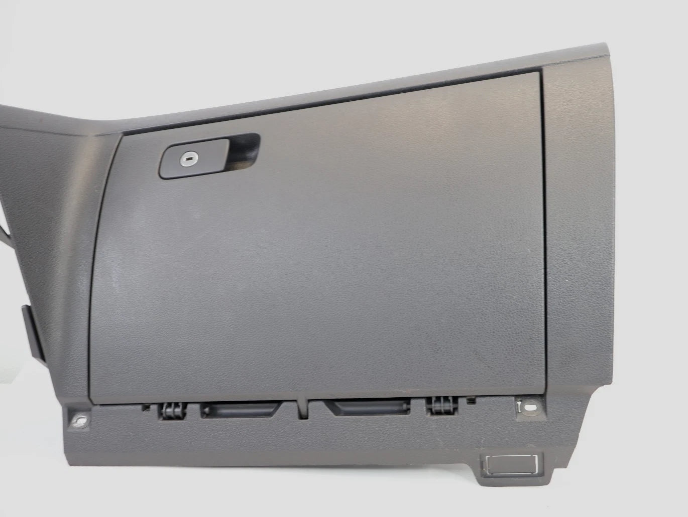 2012-2019 VOLKSWAGEN PASSAT DASH GLOVE BOX STORAGE COMPARTMENT 561857097 OEM