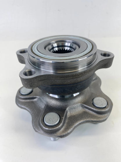 2003-2007 Infiniti G35 Rear Left Or Right Wheel Hub Bearing Assembly