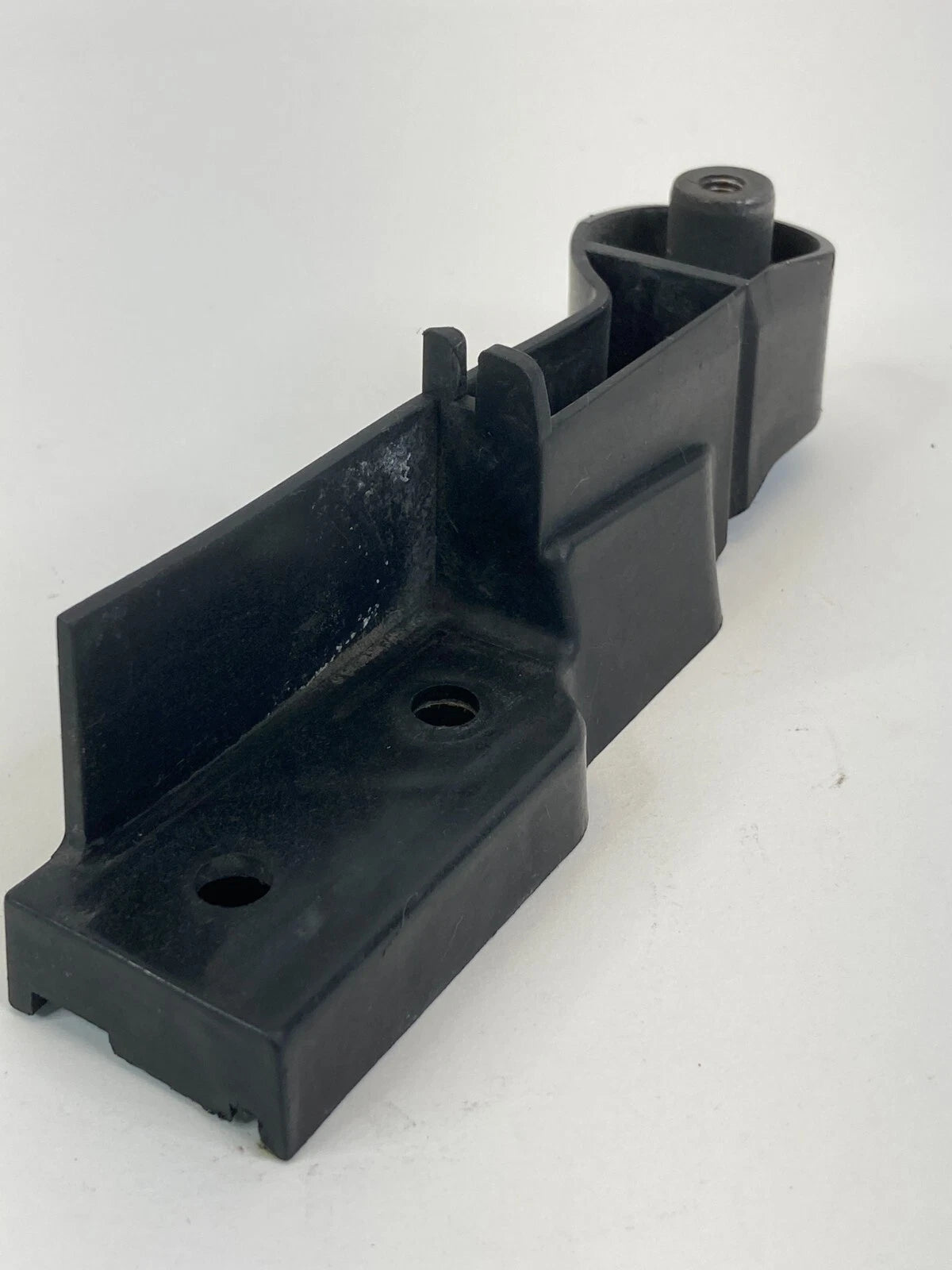 2005-2011 AUDI A6 QUATTRO FRONT LEFT BUMPER BRACKET SUPPORT COVER 4F0807771 OEM