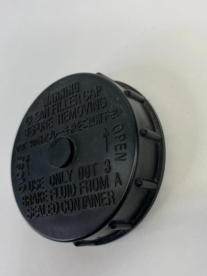 2003-2008 INFINITI G35 BRAKE MASTER CYLINDER CAP RESERVE TANK LID COVER OEM