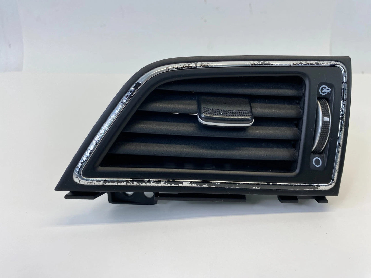 2017 2018 HYUNDAI ELANTRA OUTER DASH RIGHT PASSENGER A/C AIR VENT USA BUILT OEM