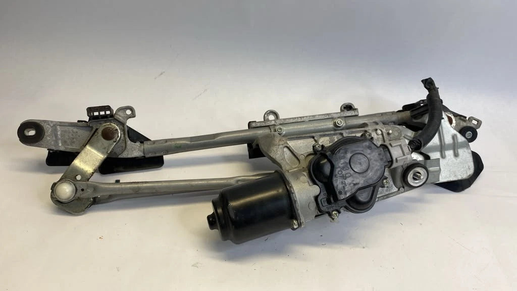2010 2011 MAZDA3 FRONT WINDSHIELD WIPER MOTOR W/ LINKAGE BBM4-67-37X OEM